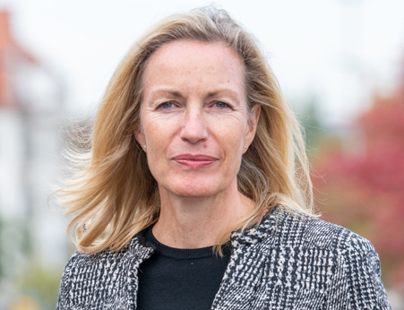 Prof. Angela Mensing-de Jong